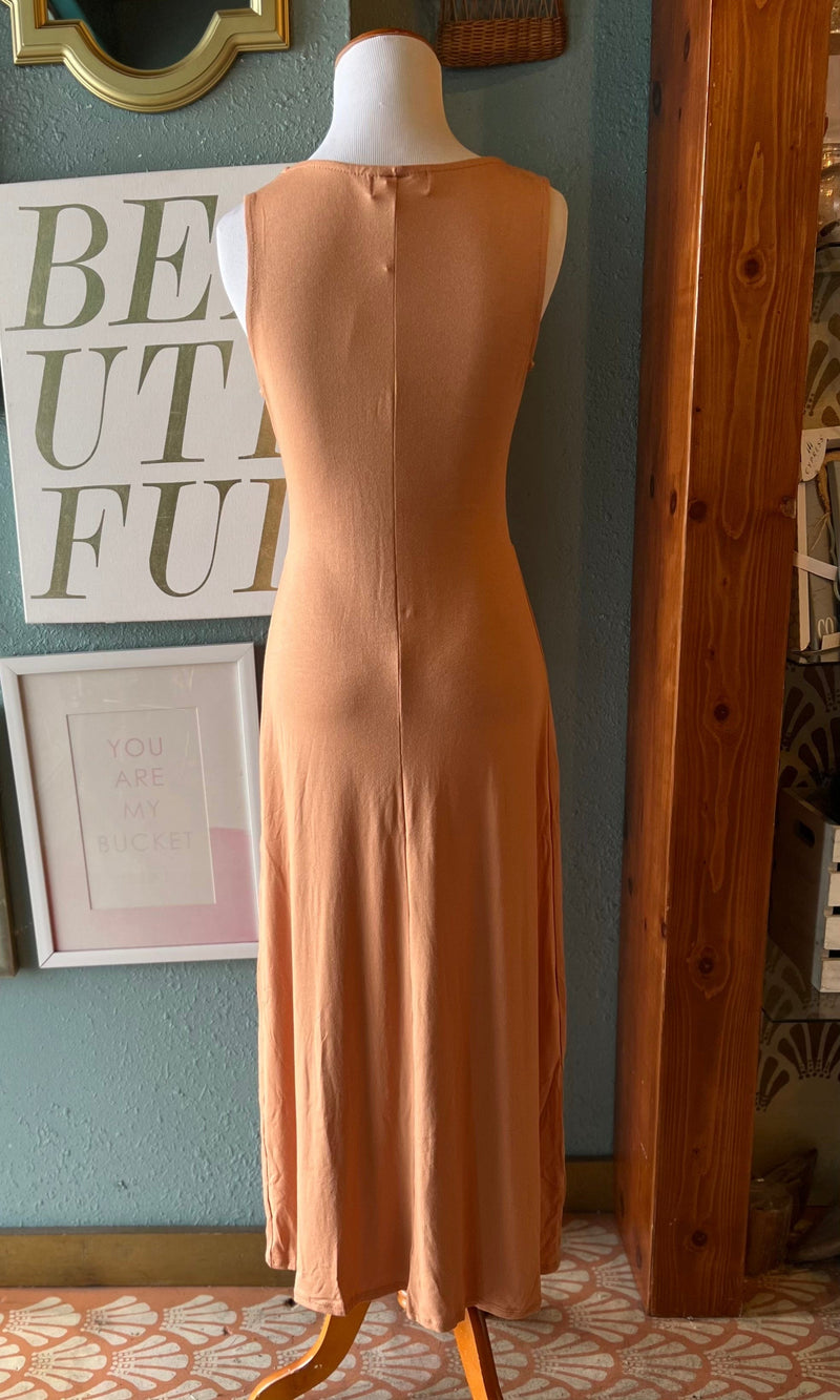 Gilli Apricot Long Sleeveless Dress – SHELLSHOP