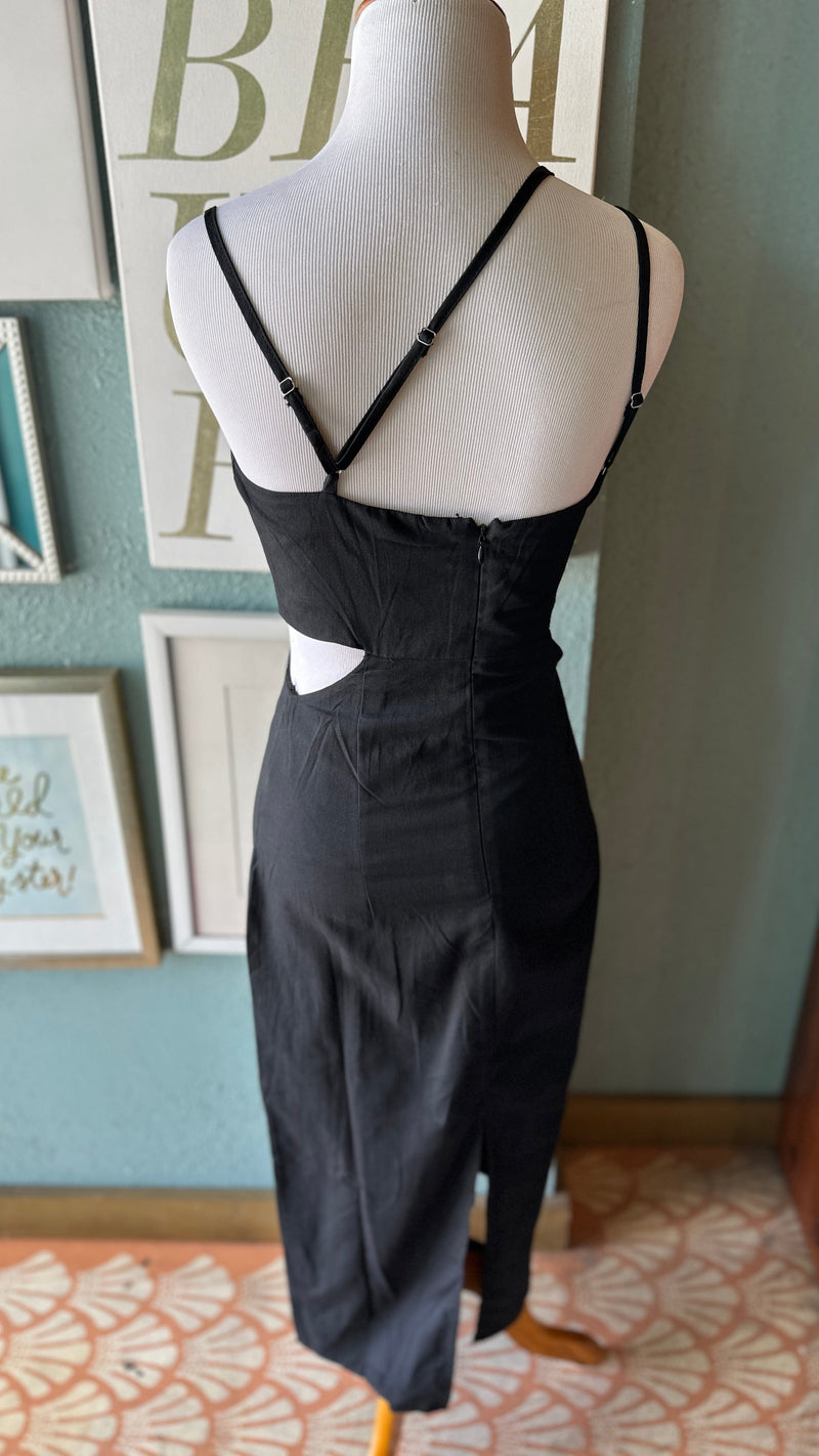 Le Lis Black Cut Out Maxi Dress Le Lis Black Cut Out Maxi Dress