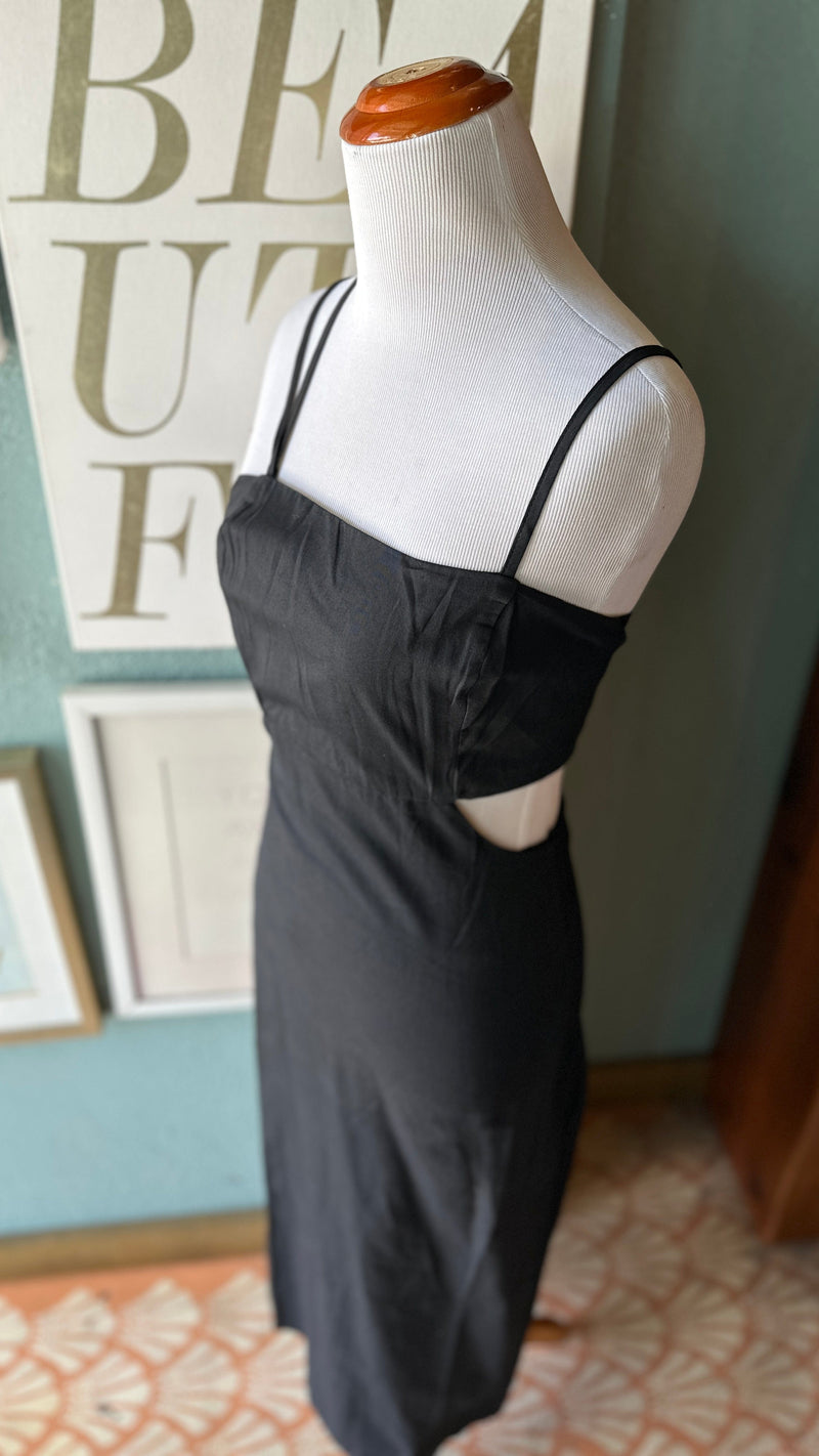 Le Lis Black Cut Out Maxi Dress Le Lis Black Cut Out Maxi Dress