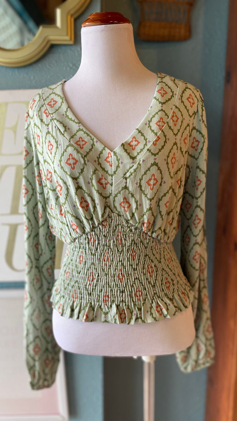 Ces Femme Green Geometric Scrunched Blouse