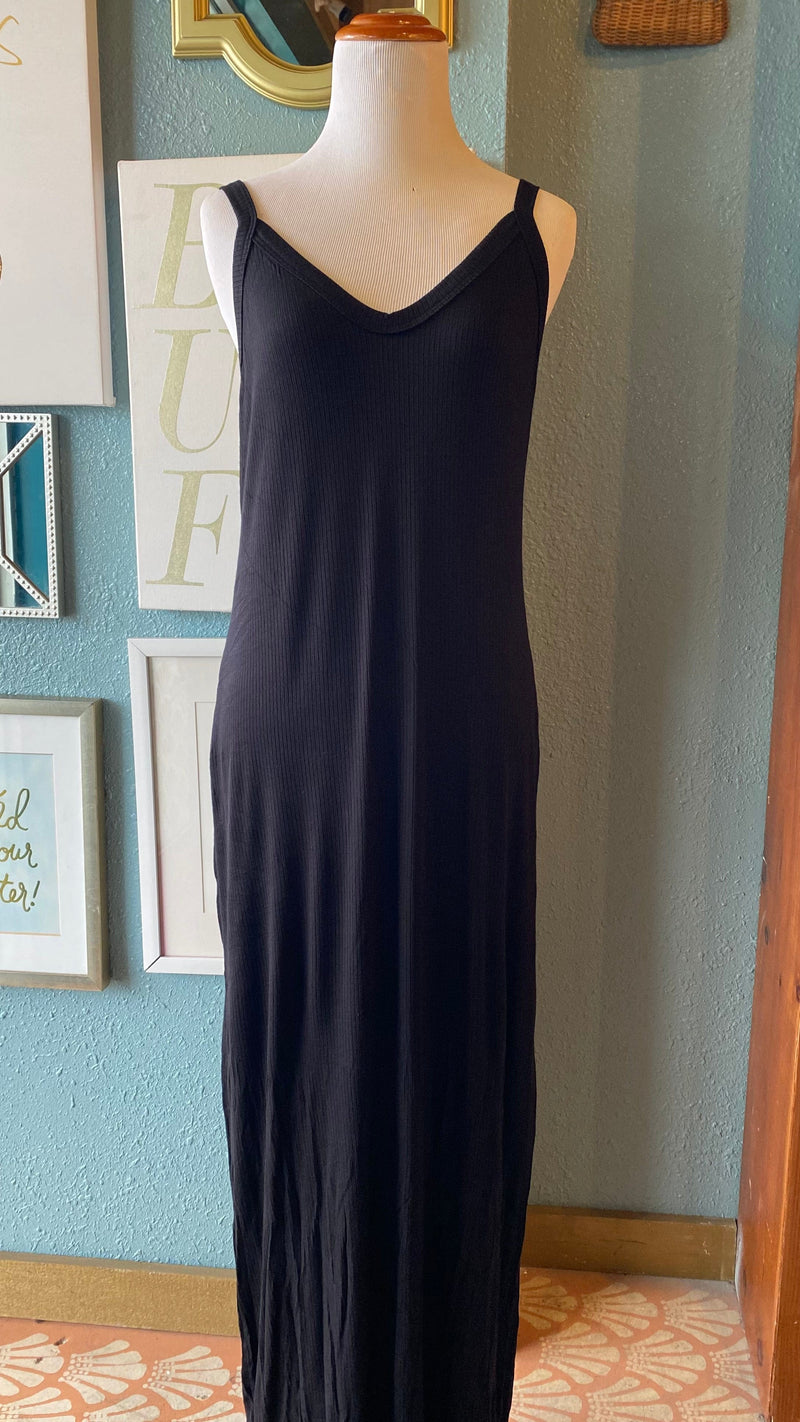 Olivaceous Black V Maxi Dress