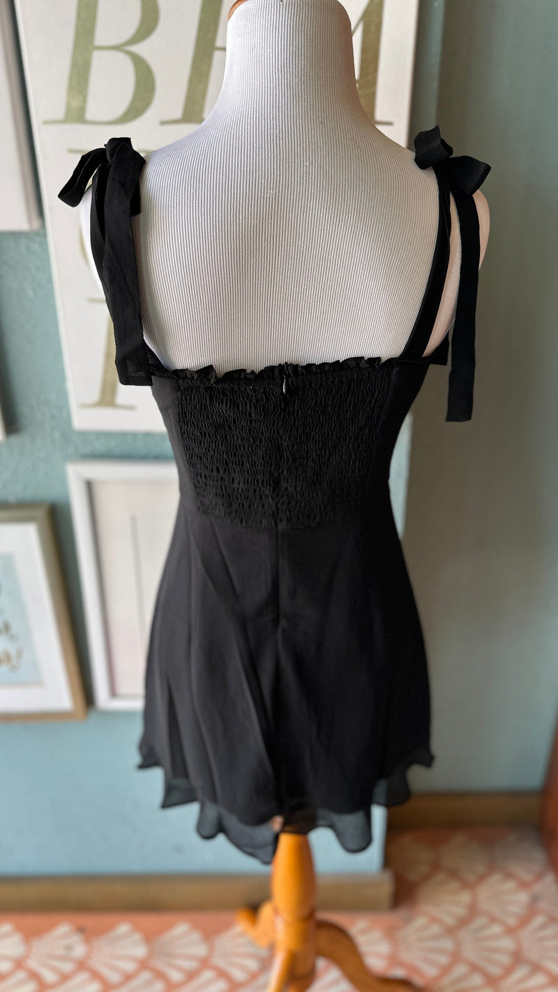 Le Lis Black Sweetheart Dress