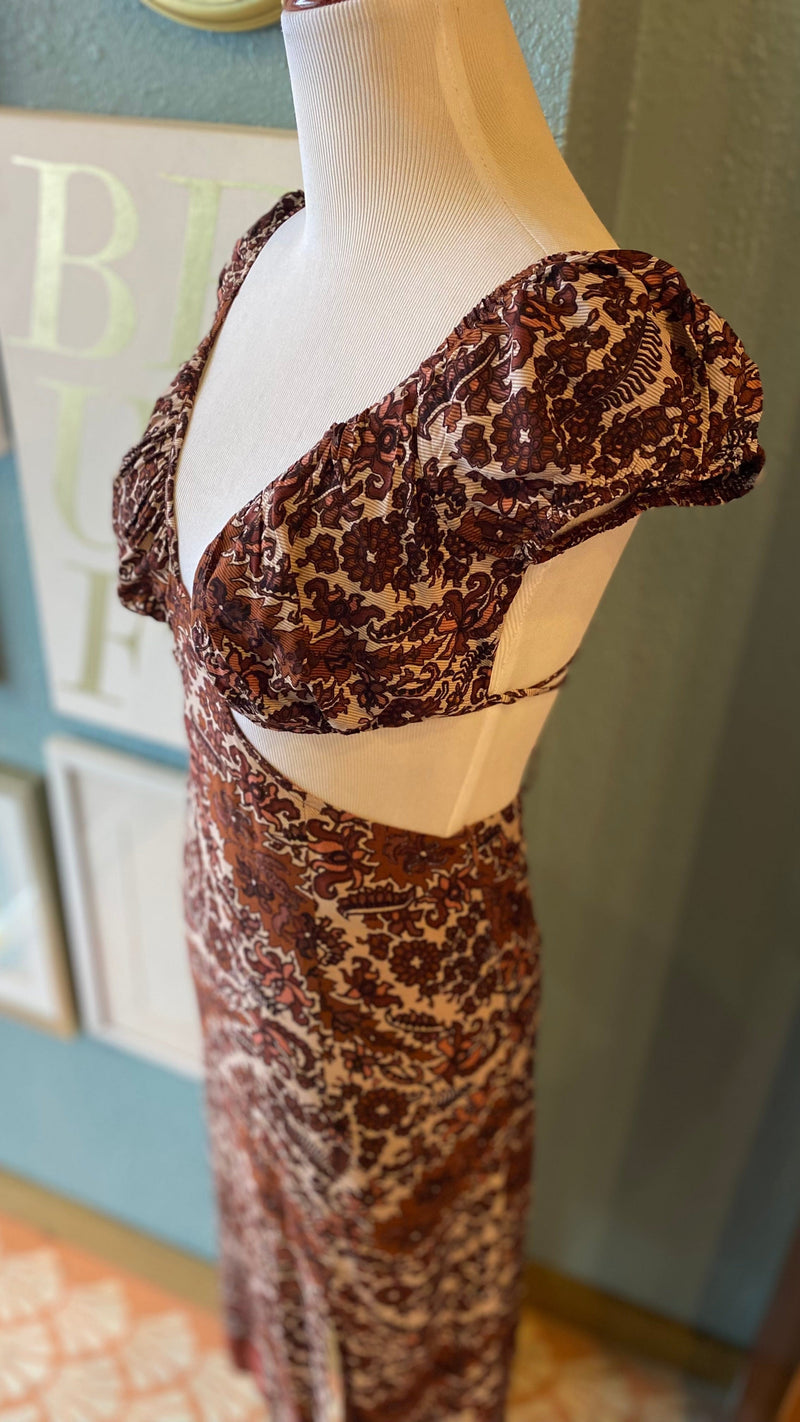 Olivaceous Brown Paisley Cur Out Maxi Dress