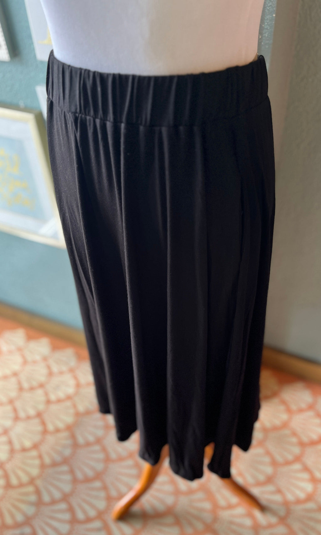 Heimish U.S.A Black Skirt with Pockets